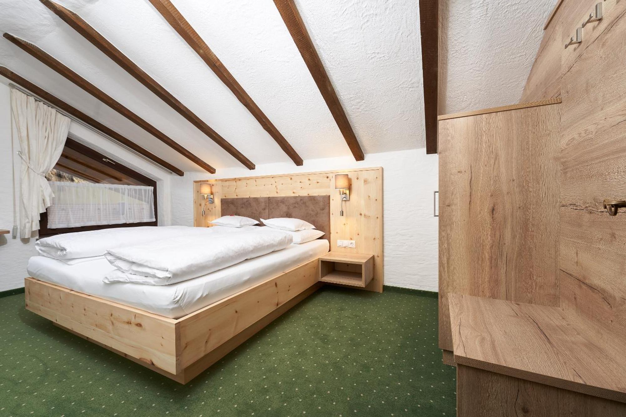 Hotel Am Hof Сьолден Екстериор снимка