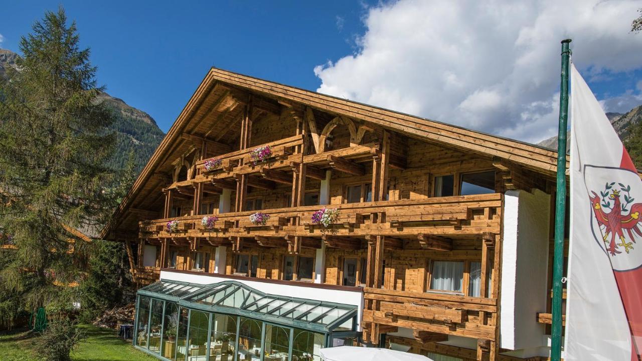 Hotel Am Hof Сьолден Екстериор снимка